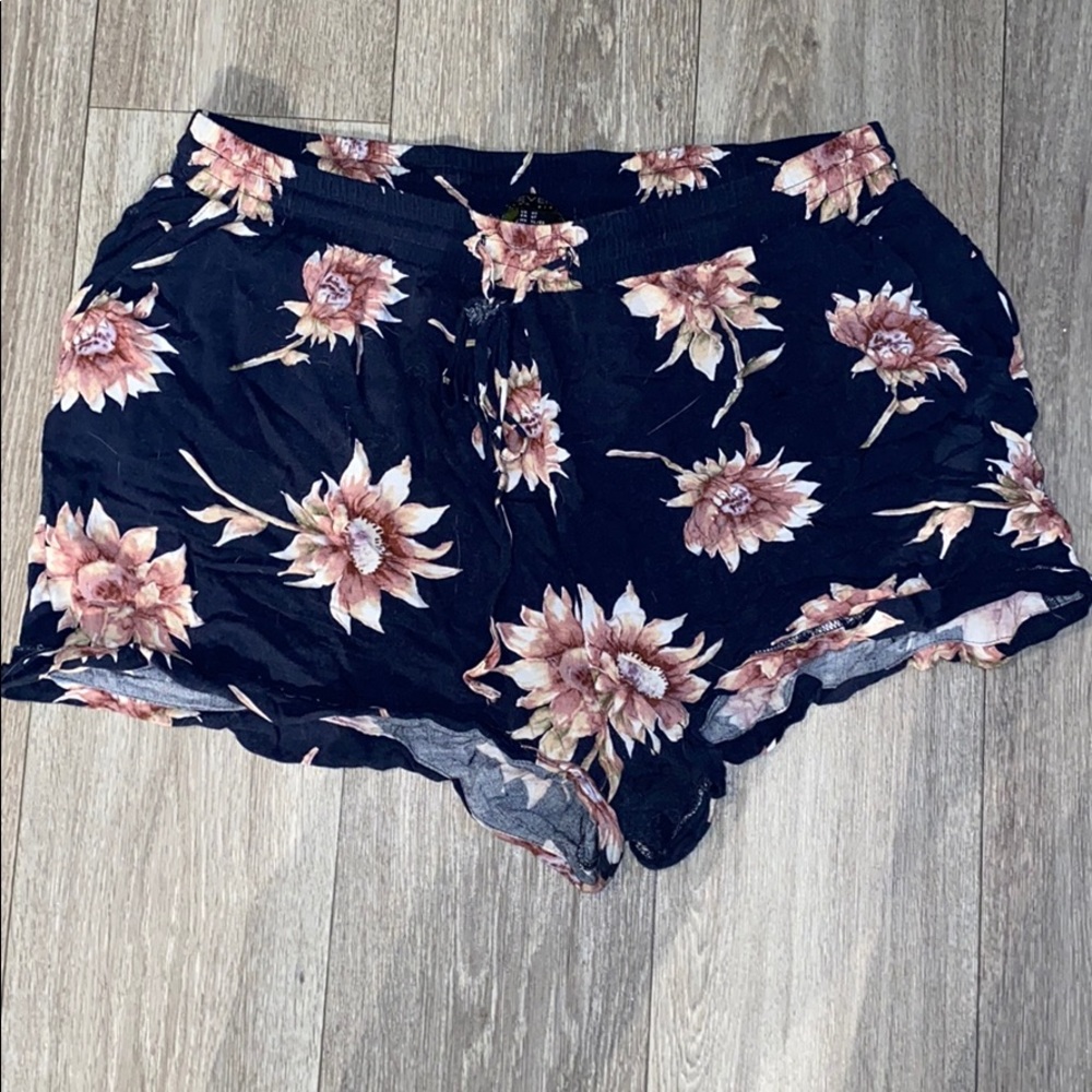 Floral Stretchy Shorts